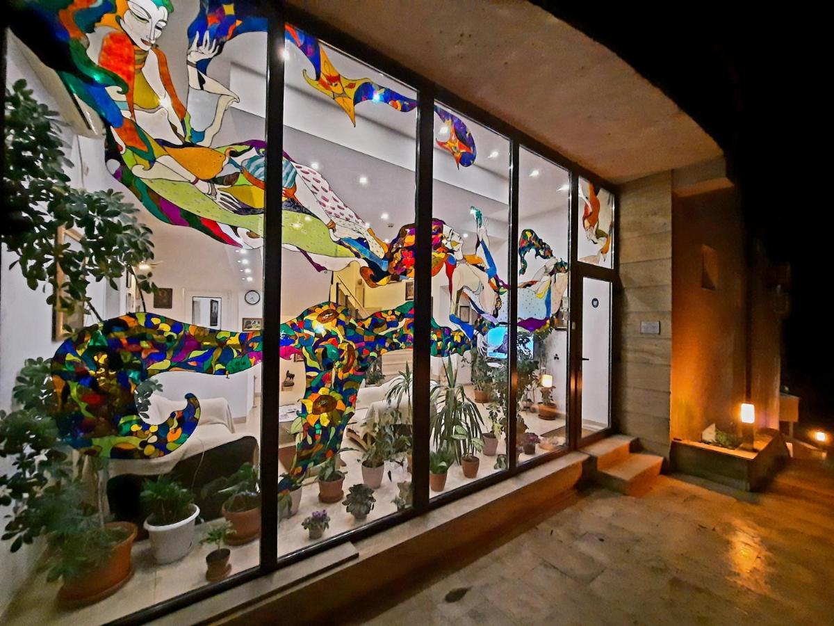 Family Art Hotel Gallery 플레벤 외부 사진