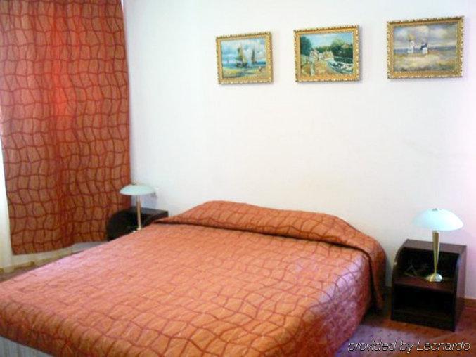 Family Art Hotel Gallery 플레벤 외부 사진
